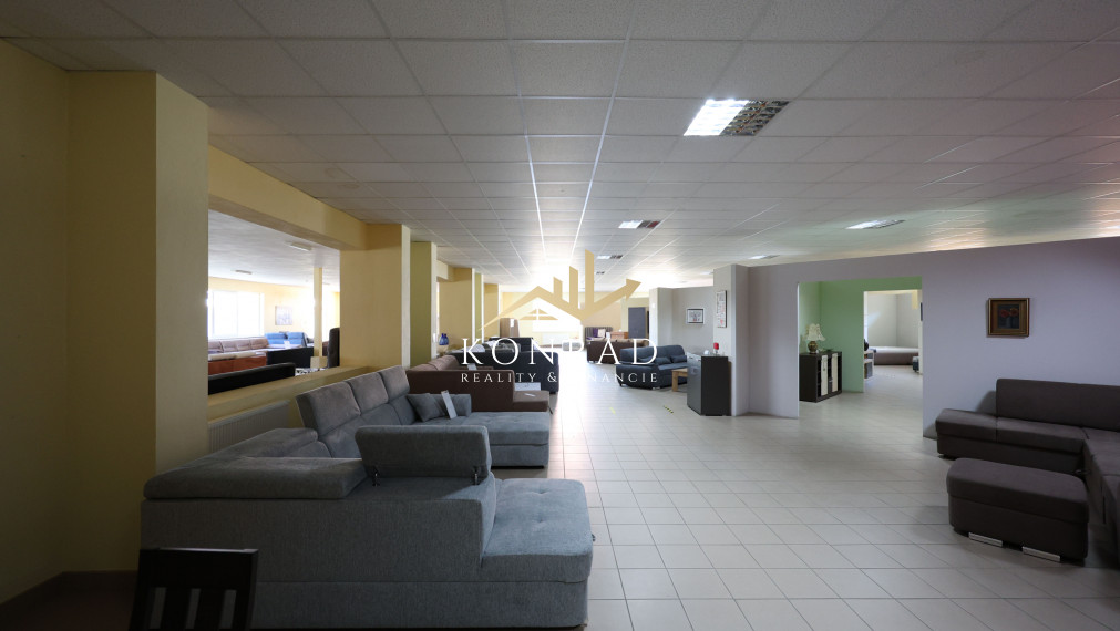 EXKLUZÍVNE | NA PREDAJ | Budova obchodu a služieb | Vráble