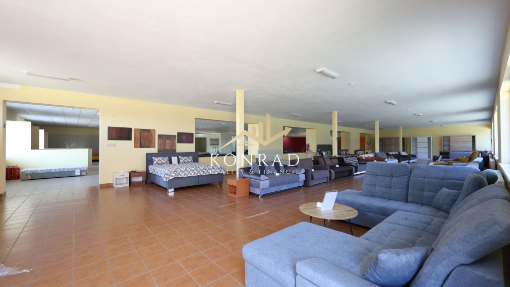 EXKLUZÍVNE | NA PREDAJ | Budova obchodu a služieb | Vráble