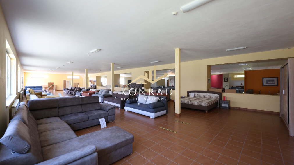 EXKLUZÍVNE | NA PREDAJ | Budova obchodu a služieb | Vráble