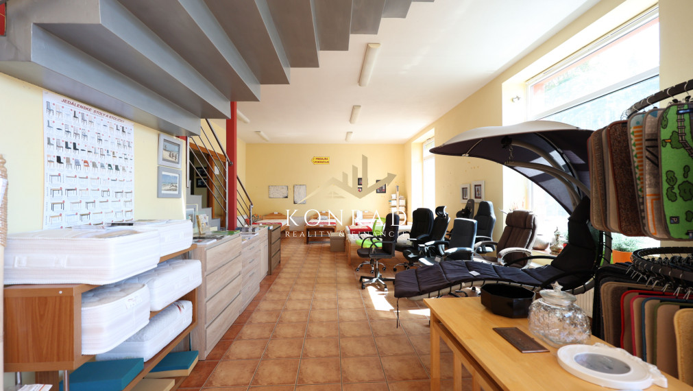 EXKLUZÍVNE | NA PREDAJ | Budova obchodu a služieb | Vráble