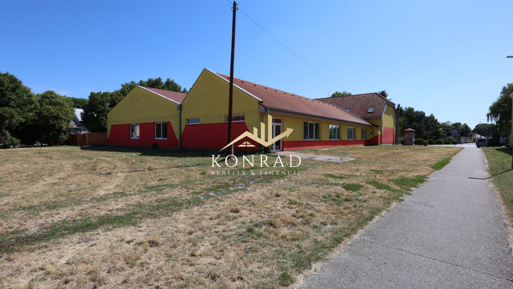 EXKLUZÍVNE | NA PREDAJ | Budova obchodu a služieb | Vráble