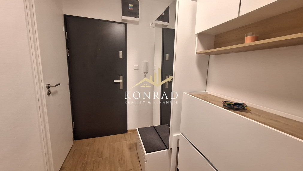 NA PREDAJ | 3 izb. byt | 83m² | Vráble