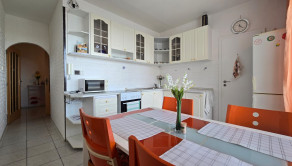 NA PREDAJ | 3 izb. byt | 68m² | Vráble