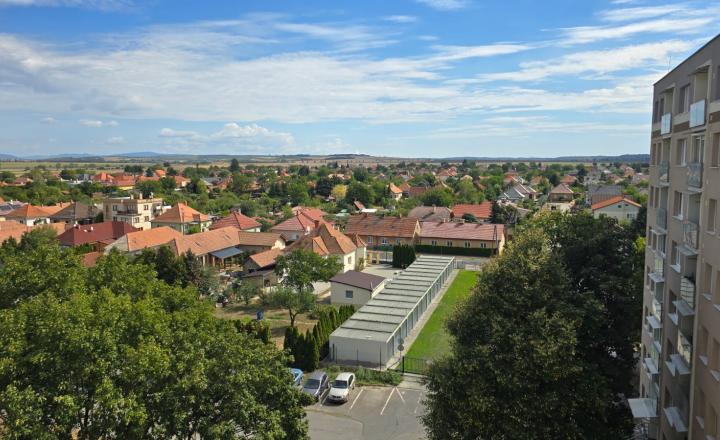 NA PREDAJ | 3 izb. byt | 68m² | Vráble - fotografia 9